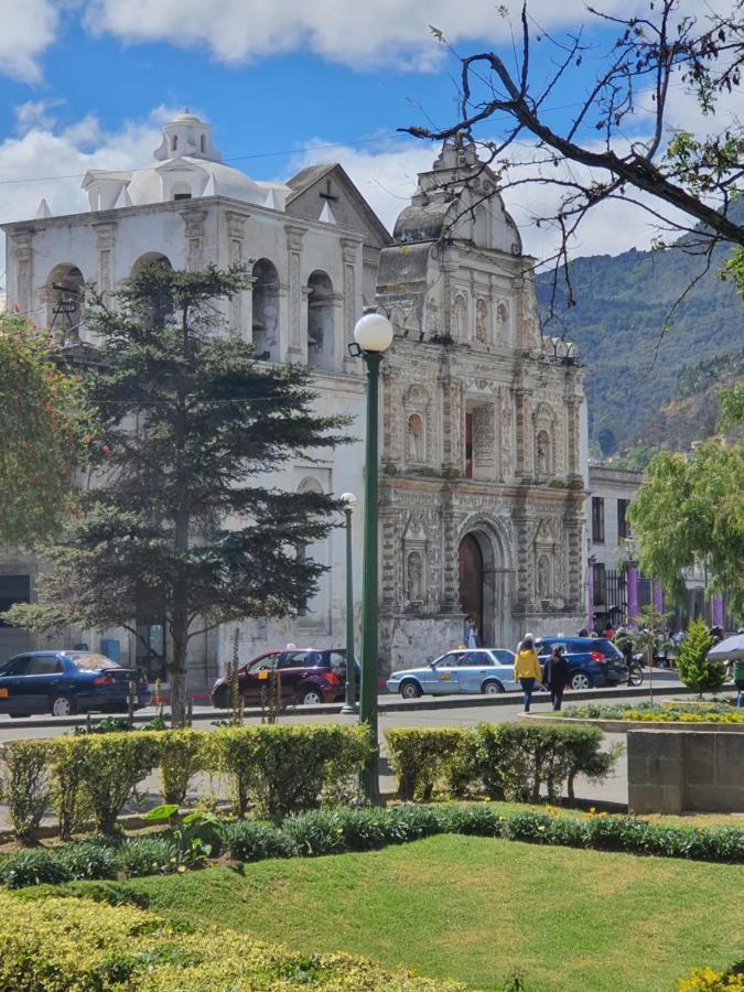 Hotel Kasa Kamelot Central Реталулеу Екстер'єр фото